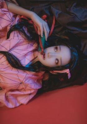 女教师淫辱の教室蜜臀av网站_720日本电影免费